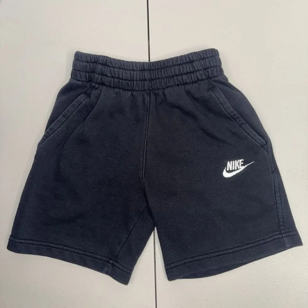 Nike Sportswear Club FleeceBig Kids' (Girls') 5